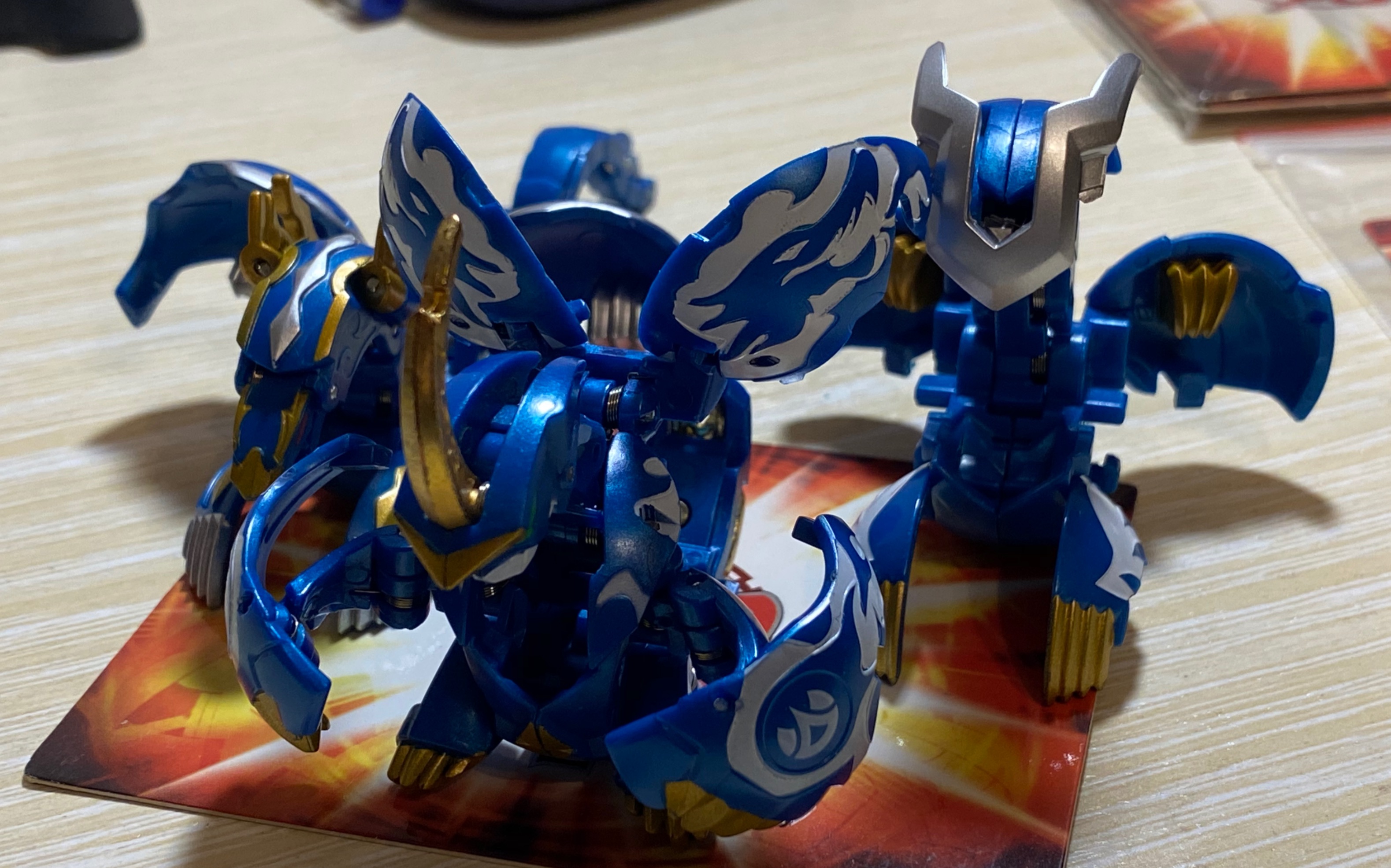 爆丸tech 真蓝天升套