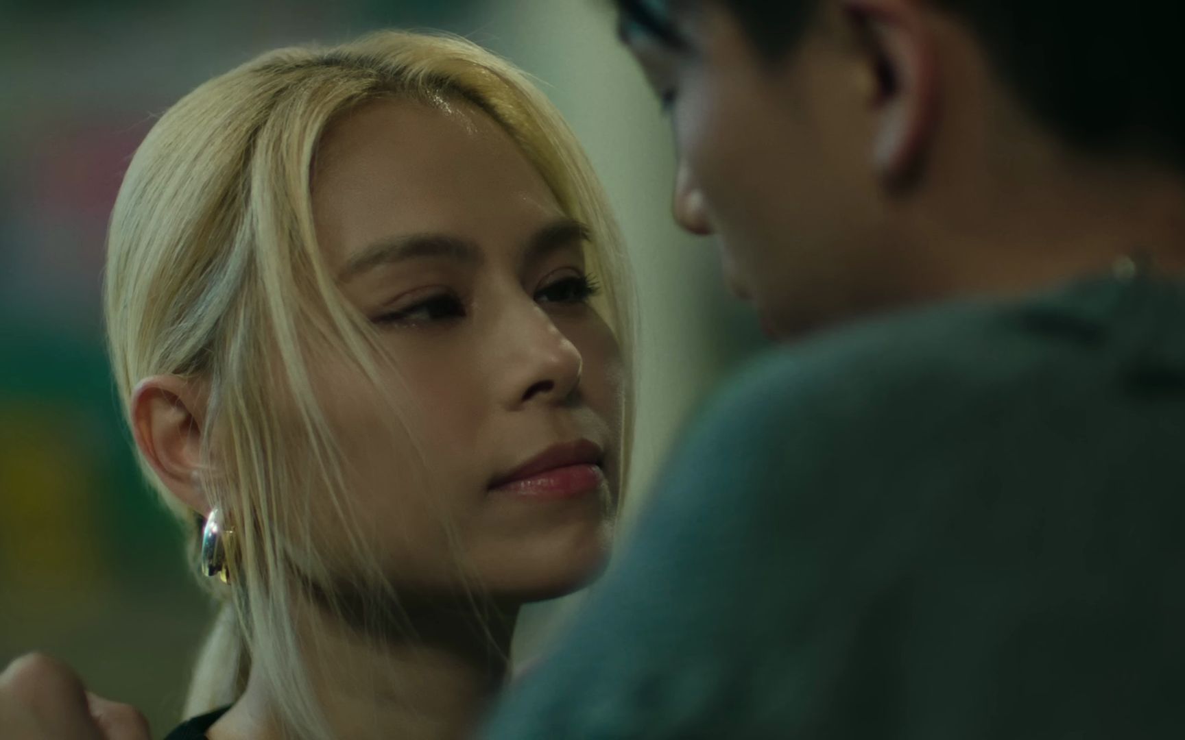 gin lee 李幸倪《企好》(attention) [official mv]