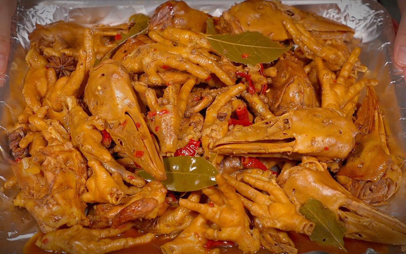 夏季夜宵必备麻辣卤味大拼盘!好吃到舔手指!