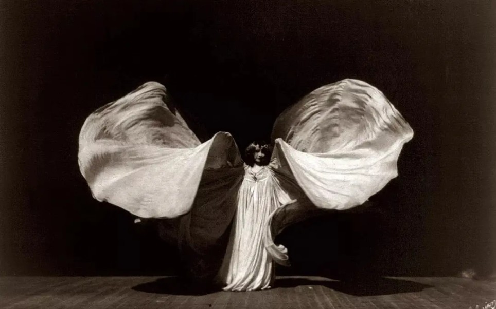 【洛伊61富勒】《蛇舞》