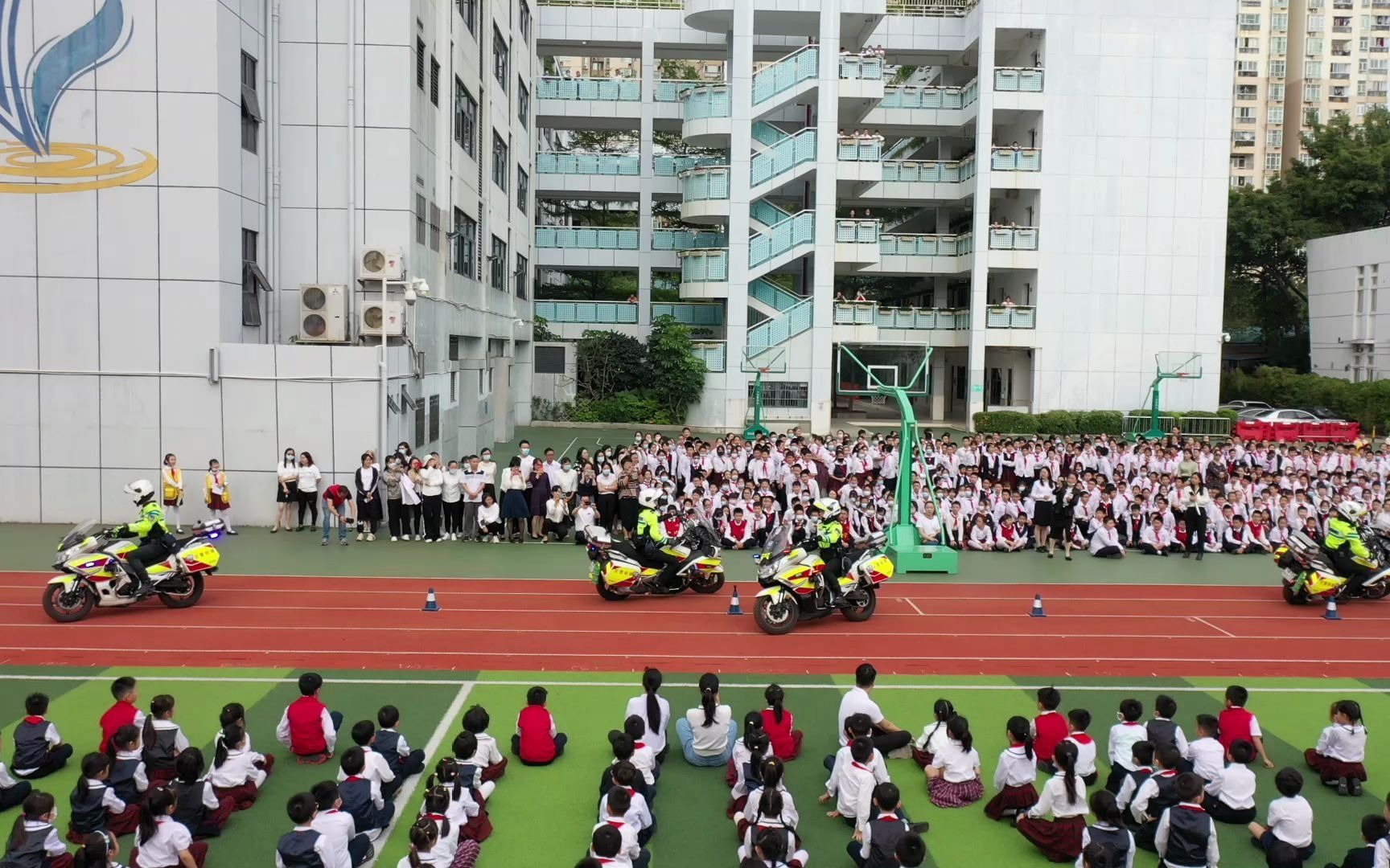 [图]红领巾心向党，致敬我心中的英雄——益强小学庆祝建党100周年系列活动之交通文明篇