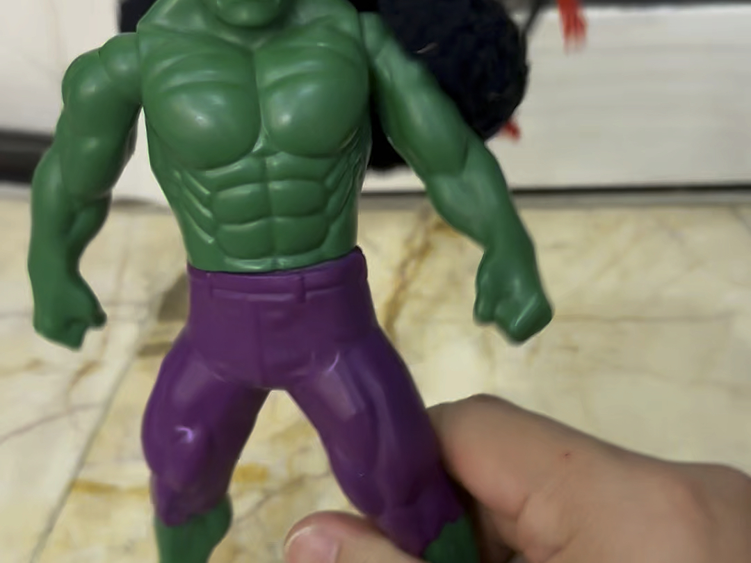 绿巨人的头发不见了,我们可不能嘲笑他