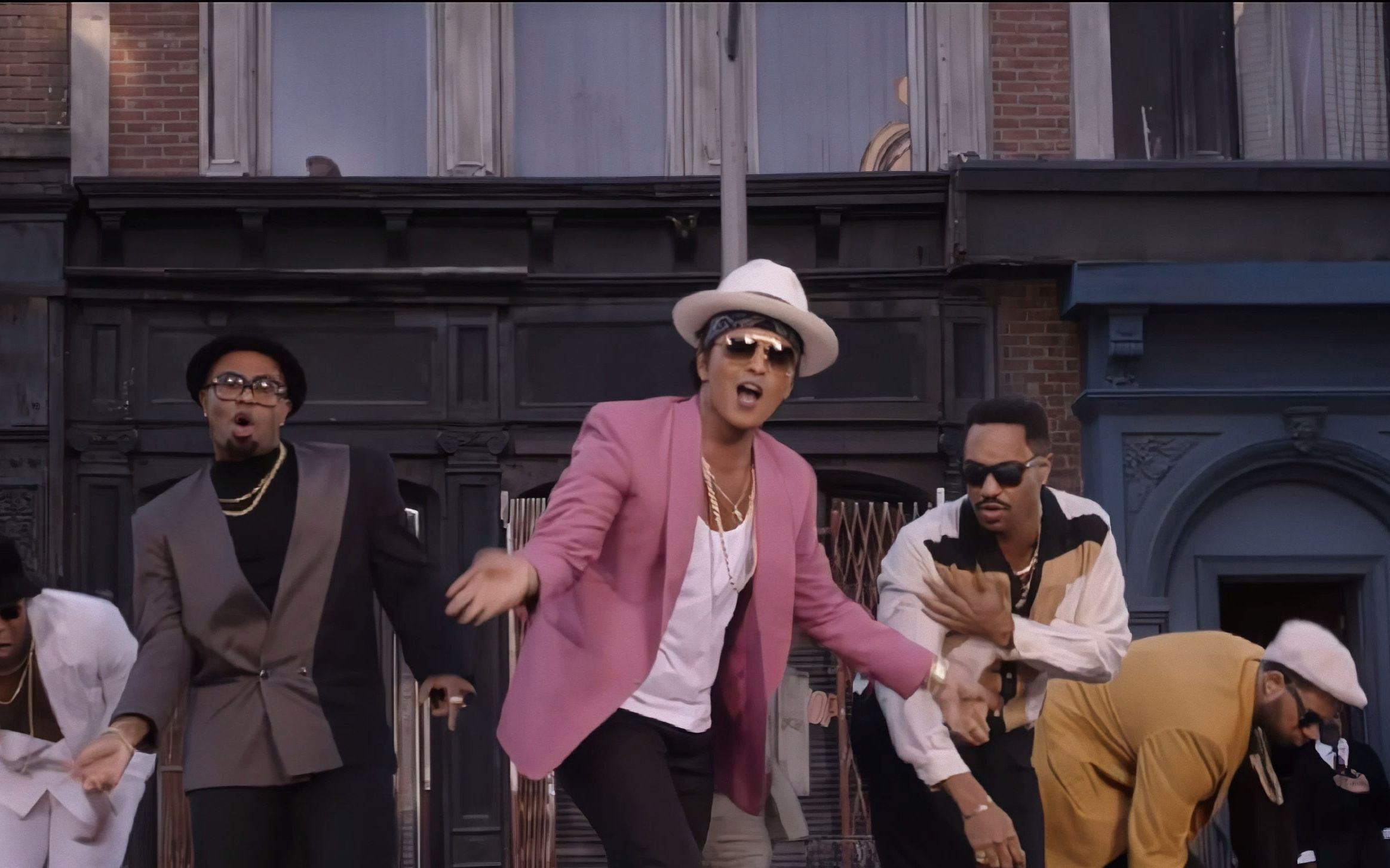 [图]uptown funk 4k 120帧