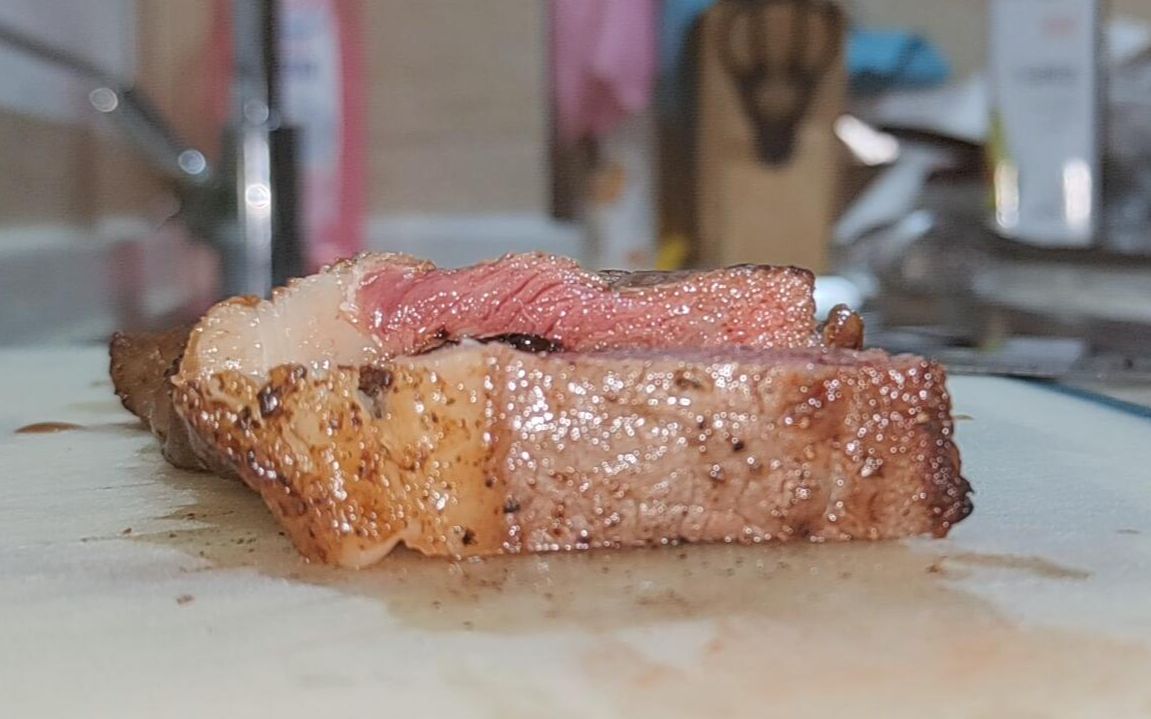 俄罗斯西冷牛排 一口一个不吱声