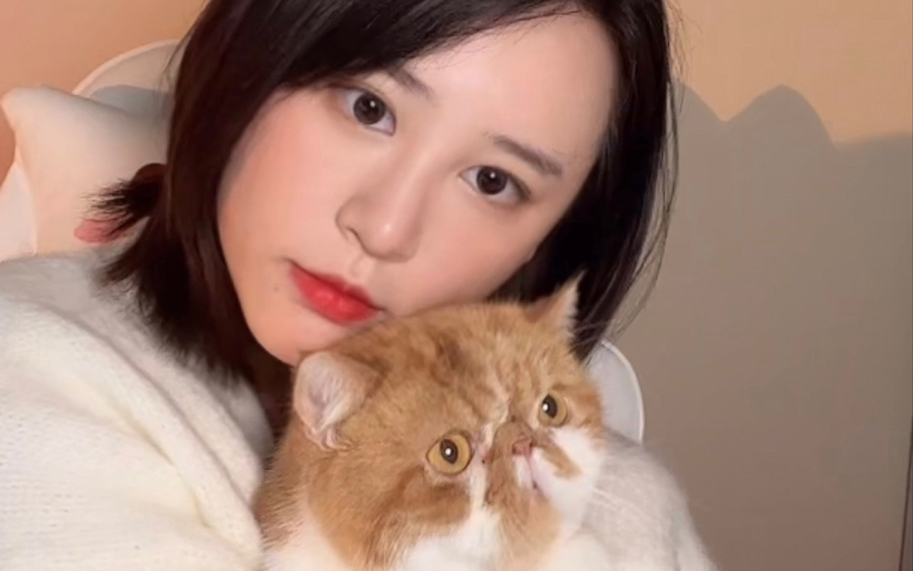 【钱蓓婷】20211020直播|下周又是宣布|最近玩了lol|抓到胖胖啦