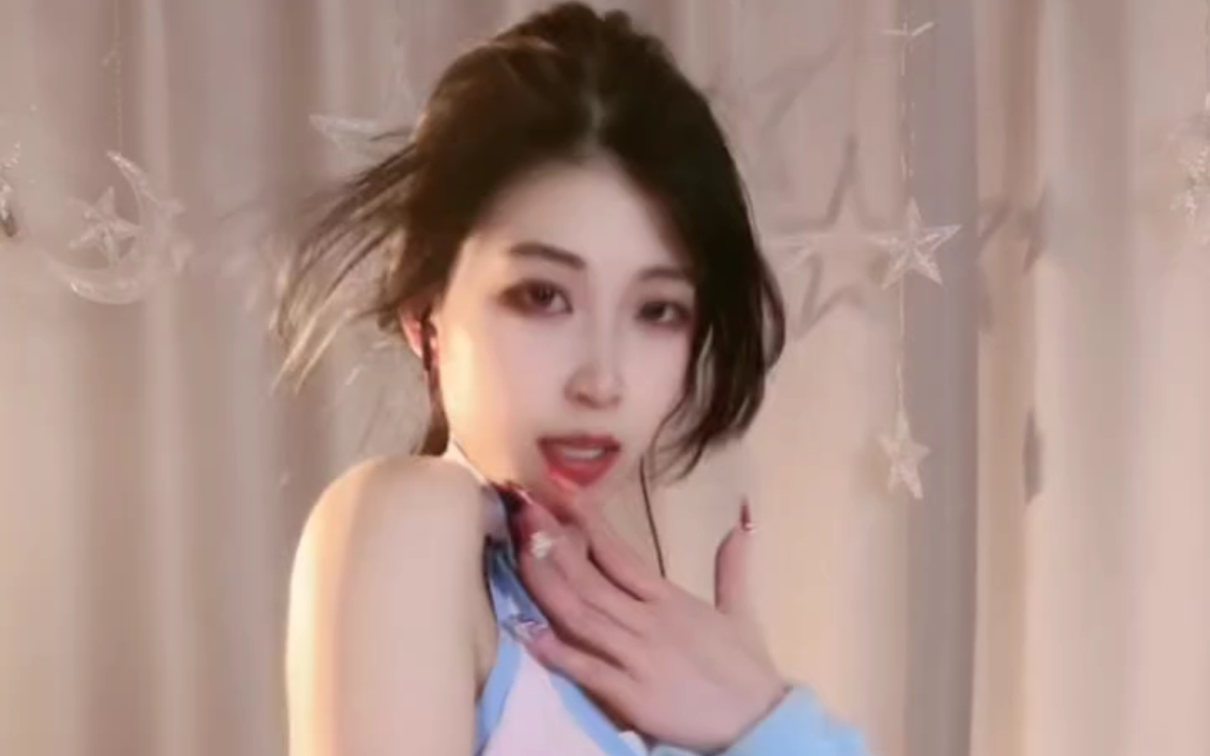 美女直播录像29