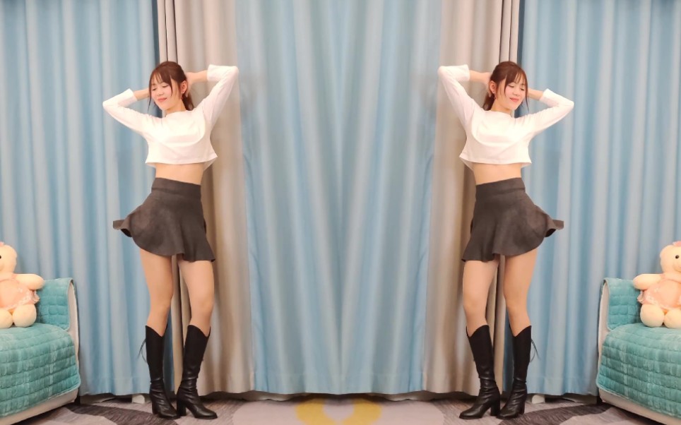 【小君】姐妹花广场舞《女孩的心思你别猜》百听不厌_哔哩哔哩_bili