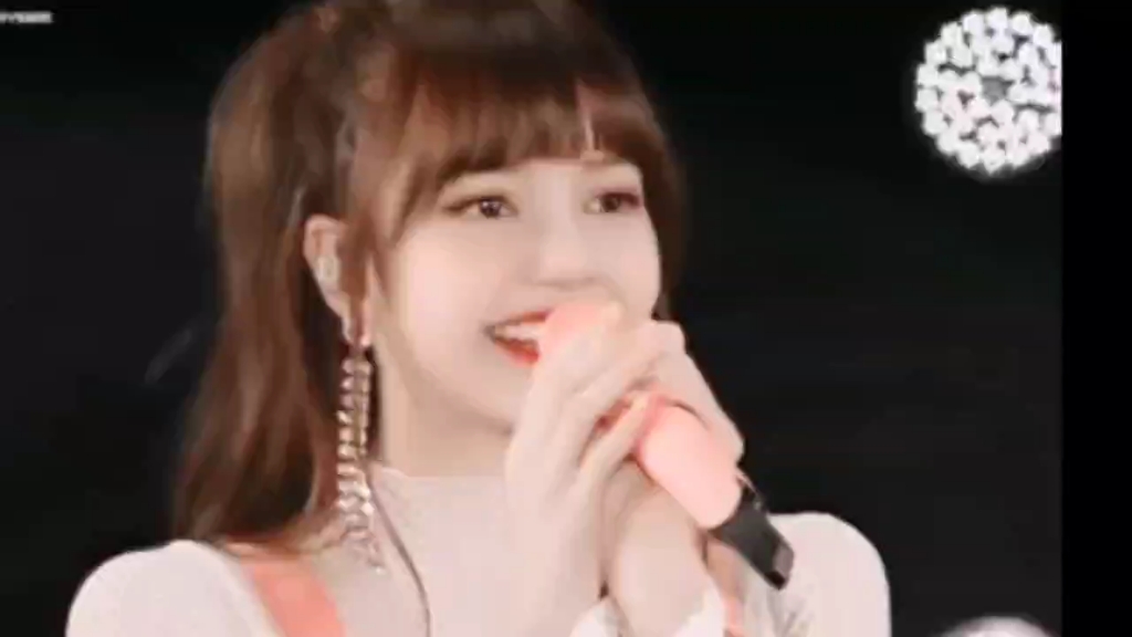 blackpink最新视频,lisa是一点韩味都没有了!一整个泰国既视感