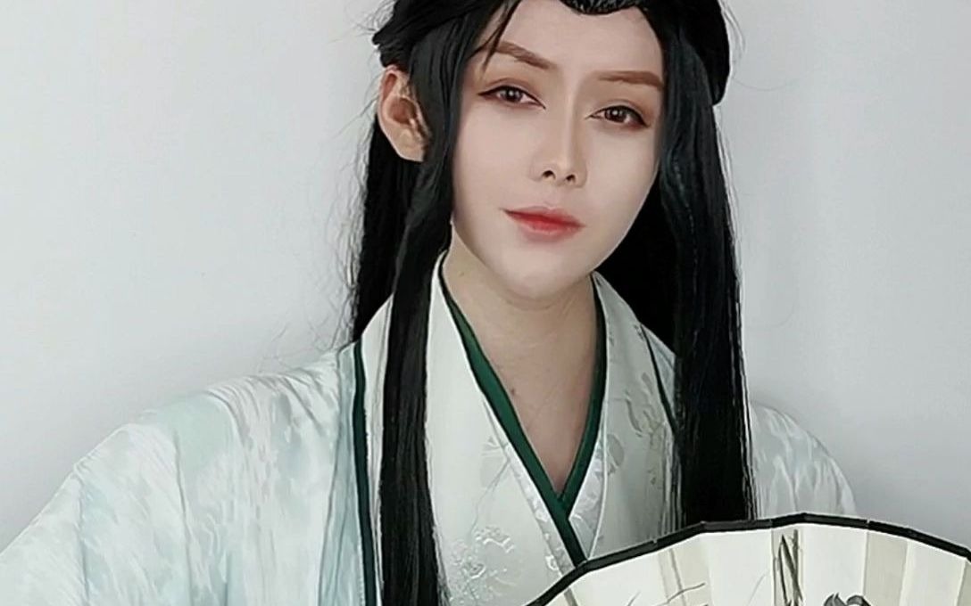 师尊为啥老看我?我一定要加油!