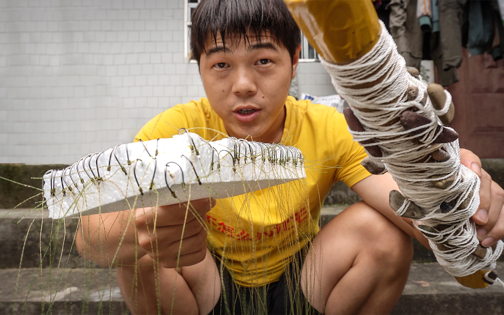 [图]放团鱼钩血亏3000块！遭遇大洪水怪我命里没鱼，回家称下向天歌有多重