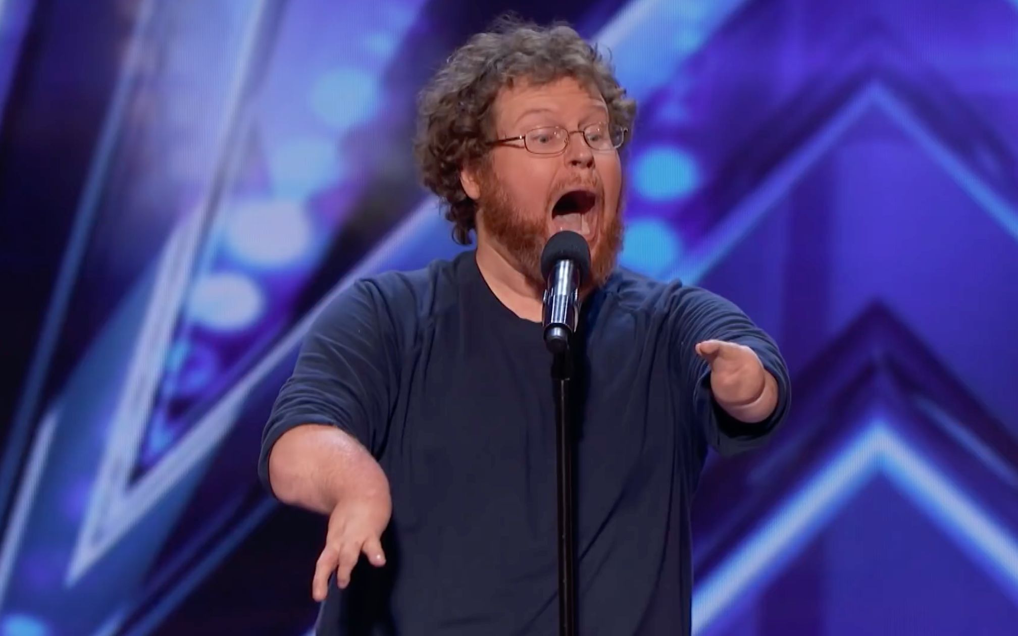 【2019美国达人秀】太励志了,不得不说国外的节目还是包容啊