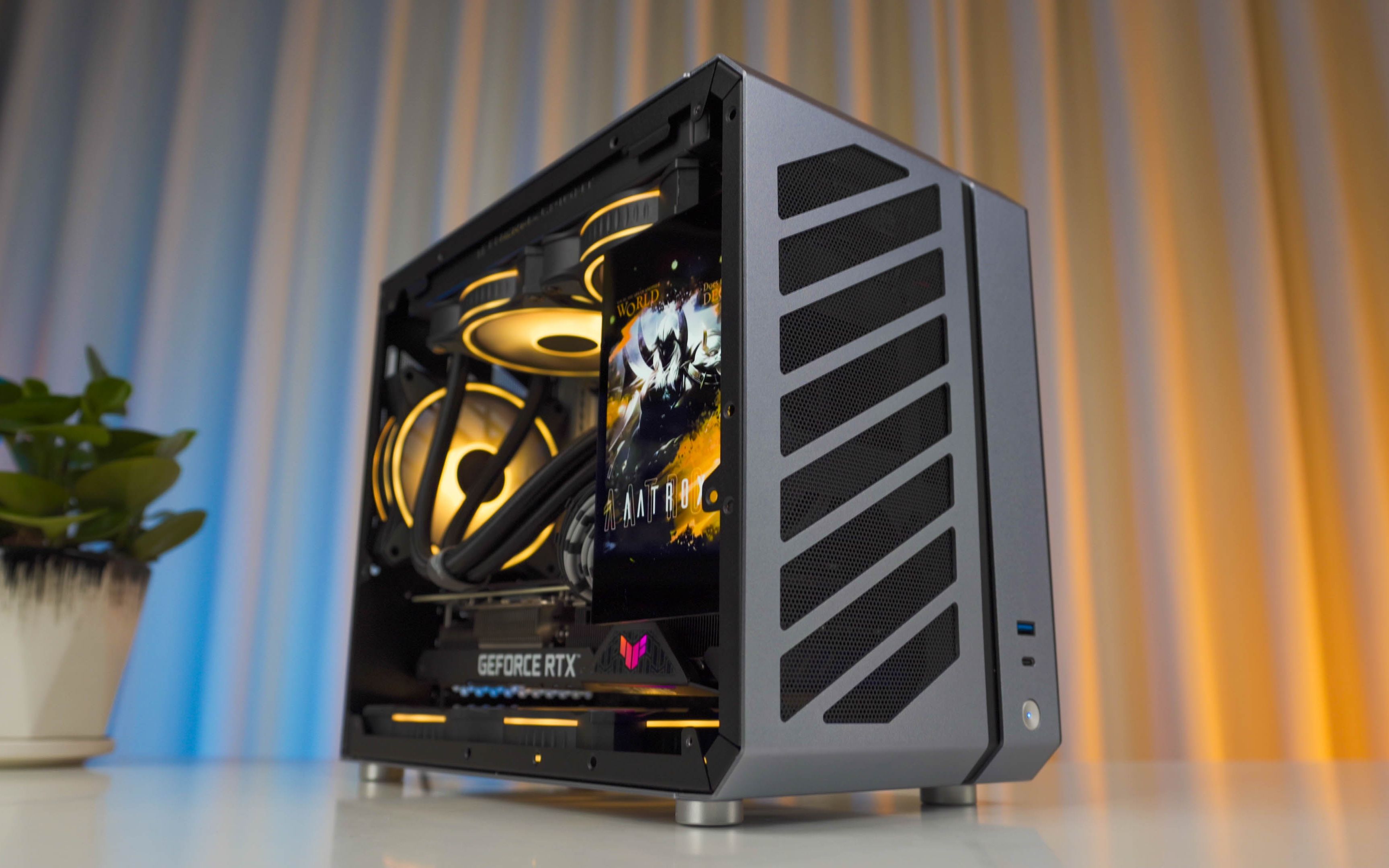 《机叔颜选》轻便小巧随走随提-机械大师c28高颜值搭配主机装机