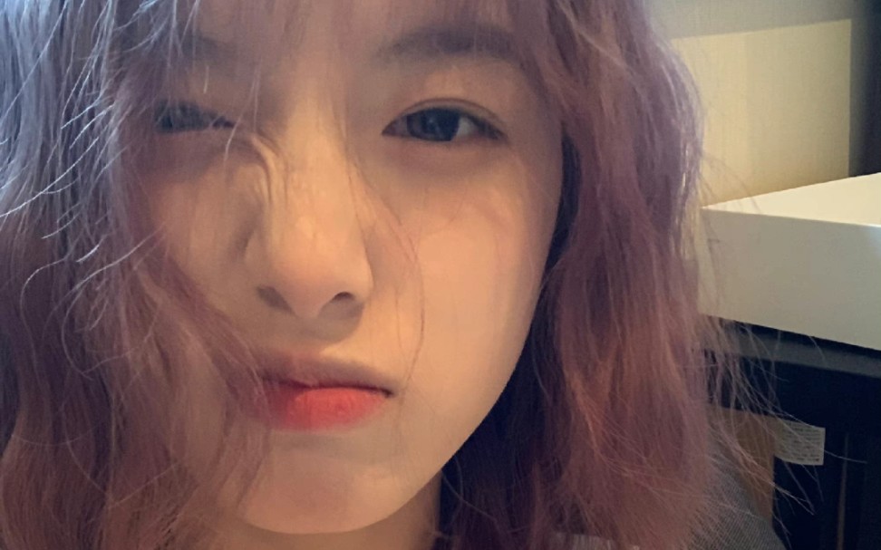 给我一杯忘情水_郑心怡