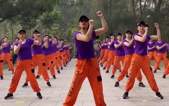 [图]经典腰腹减肥操《温州六分钟》，舞曲名字《唱着情歌流着泪》，武阿哥健身操的早期代表作，男女老少皆宜！