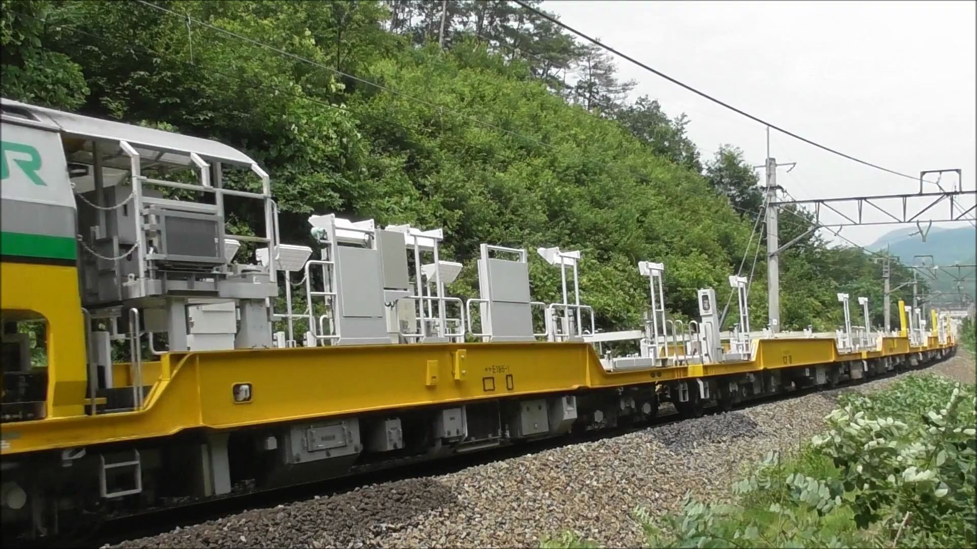 【日本铁路】用于轨道运输的新型内燃动车kiya e195系11辆 在长野县内