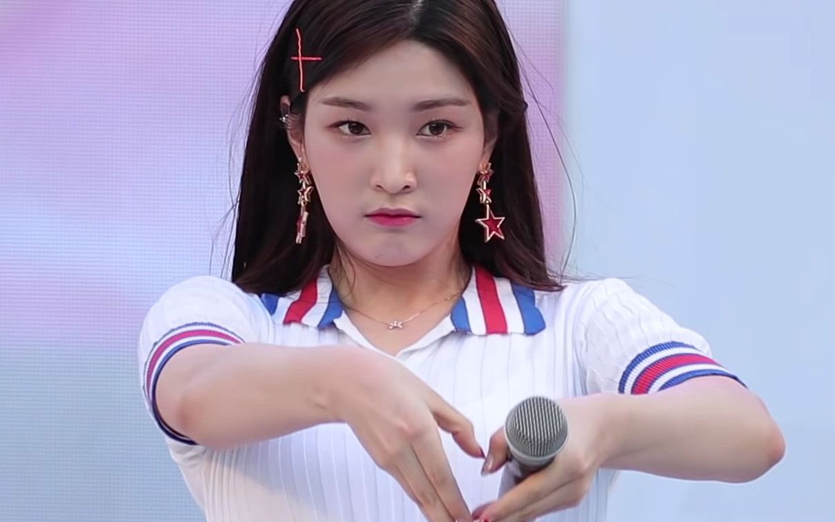 韩国女团laboum高丽大学-aroha零距离现场直拍(4k hd)