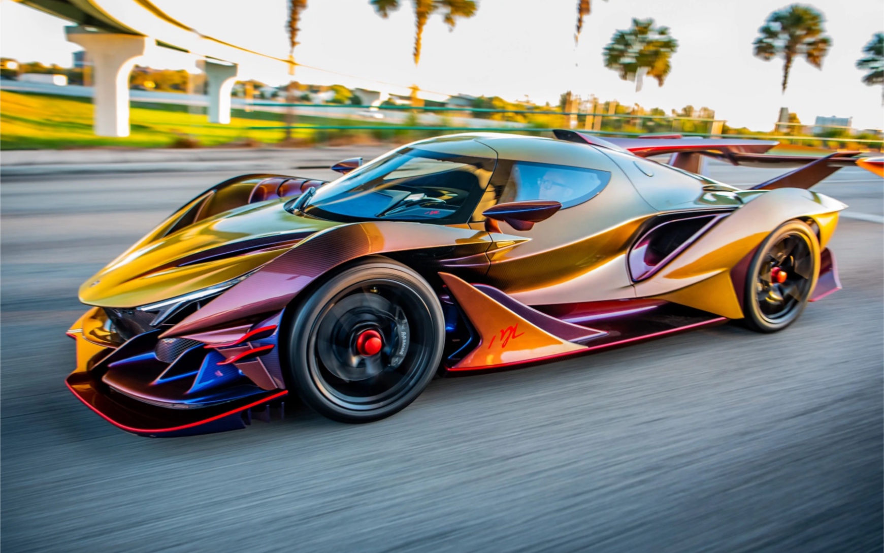 没有哪个男人能拒绝的传奇超跑apolloie全服最帅涂装