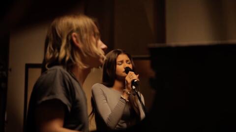 Zendaya Replay Acoustic
