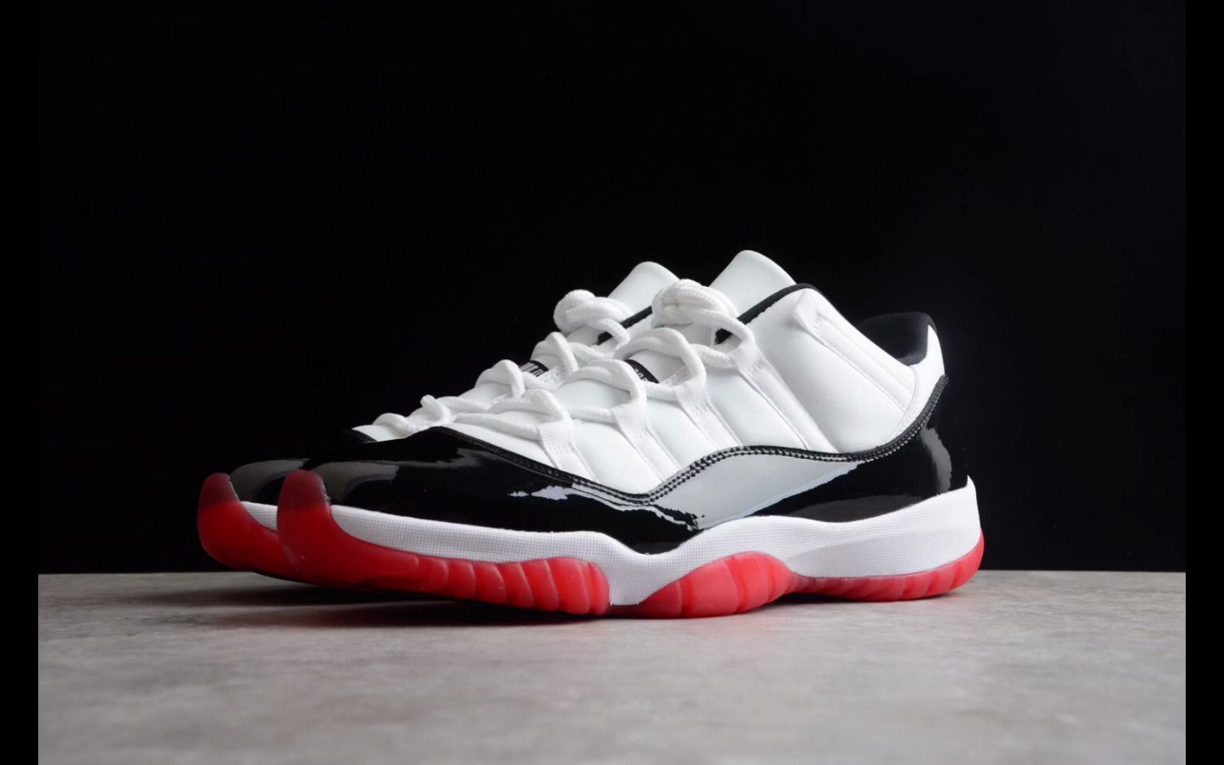乔丹air jordan 11 low concord bred aj11 康扣黑白红漆皮篮球鞋