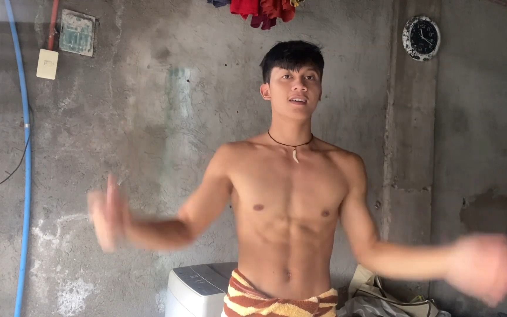 [图]A Day in my Life Biceps Workout