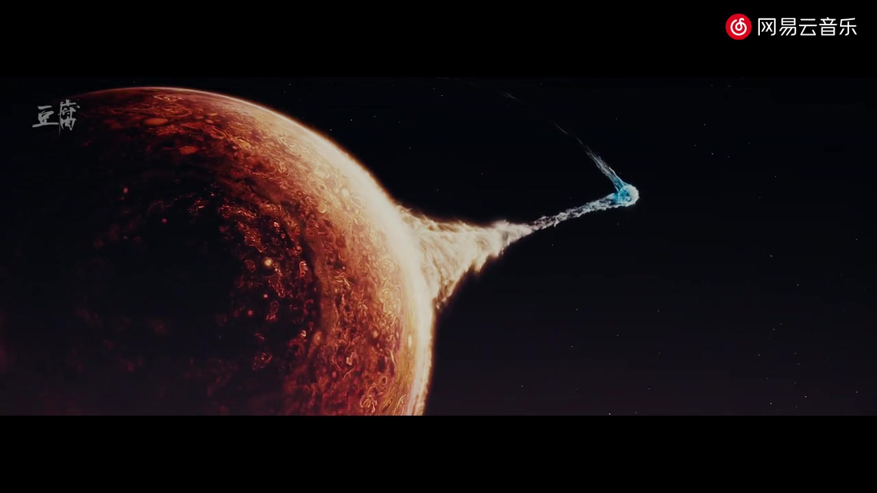 宣传片流浪地球用一粒微尘的模样在所有尘世浮现