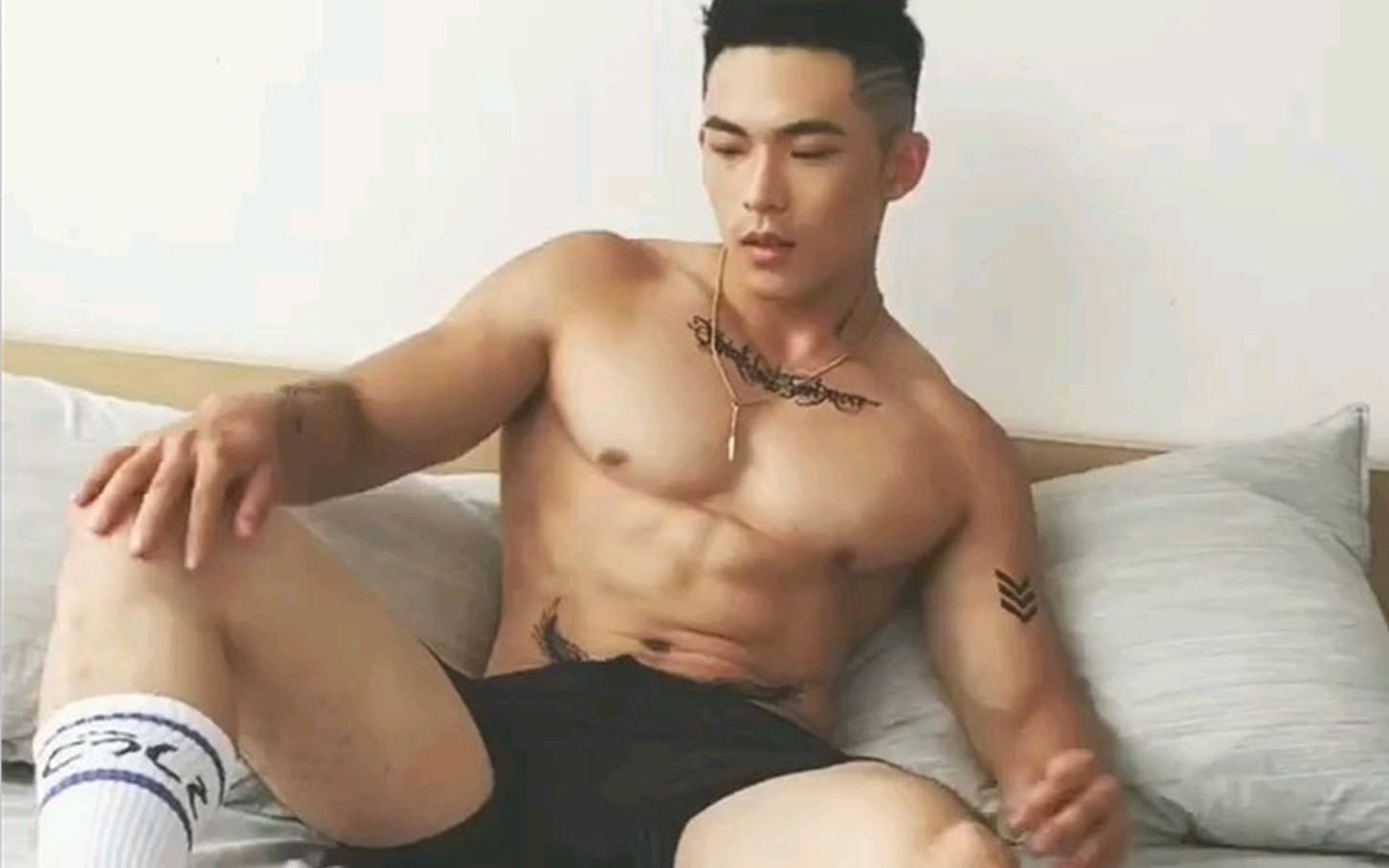 肌肉男模特荆怀斌写真集锦哔哩哔哩bilibili