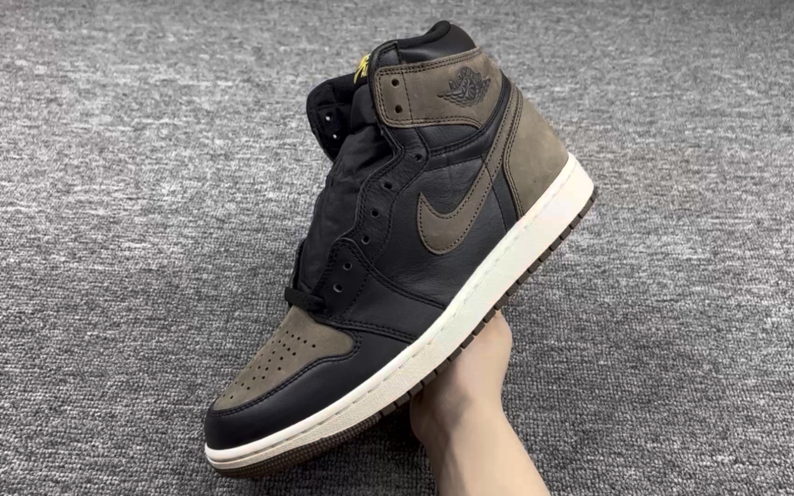 aj1黑棕摩卡!尺码:40.5 41 42 42.5 43 44 44.5 45 46 47.5!