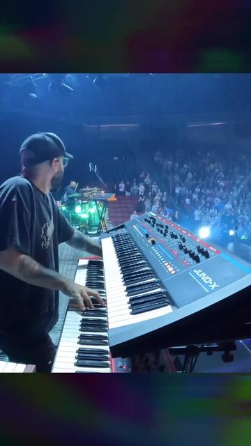 钢琴 #键盘手 #爵士乐 #合成器 #乐队