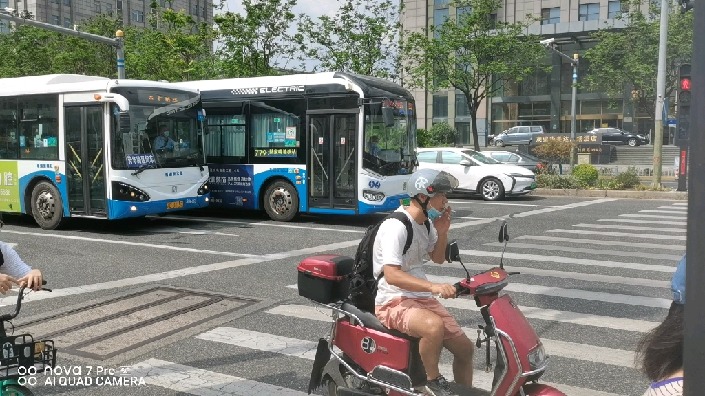 南汇公交沪南线区间车骚客s0k金高公交浦东35路w1e杨高公交779路九系