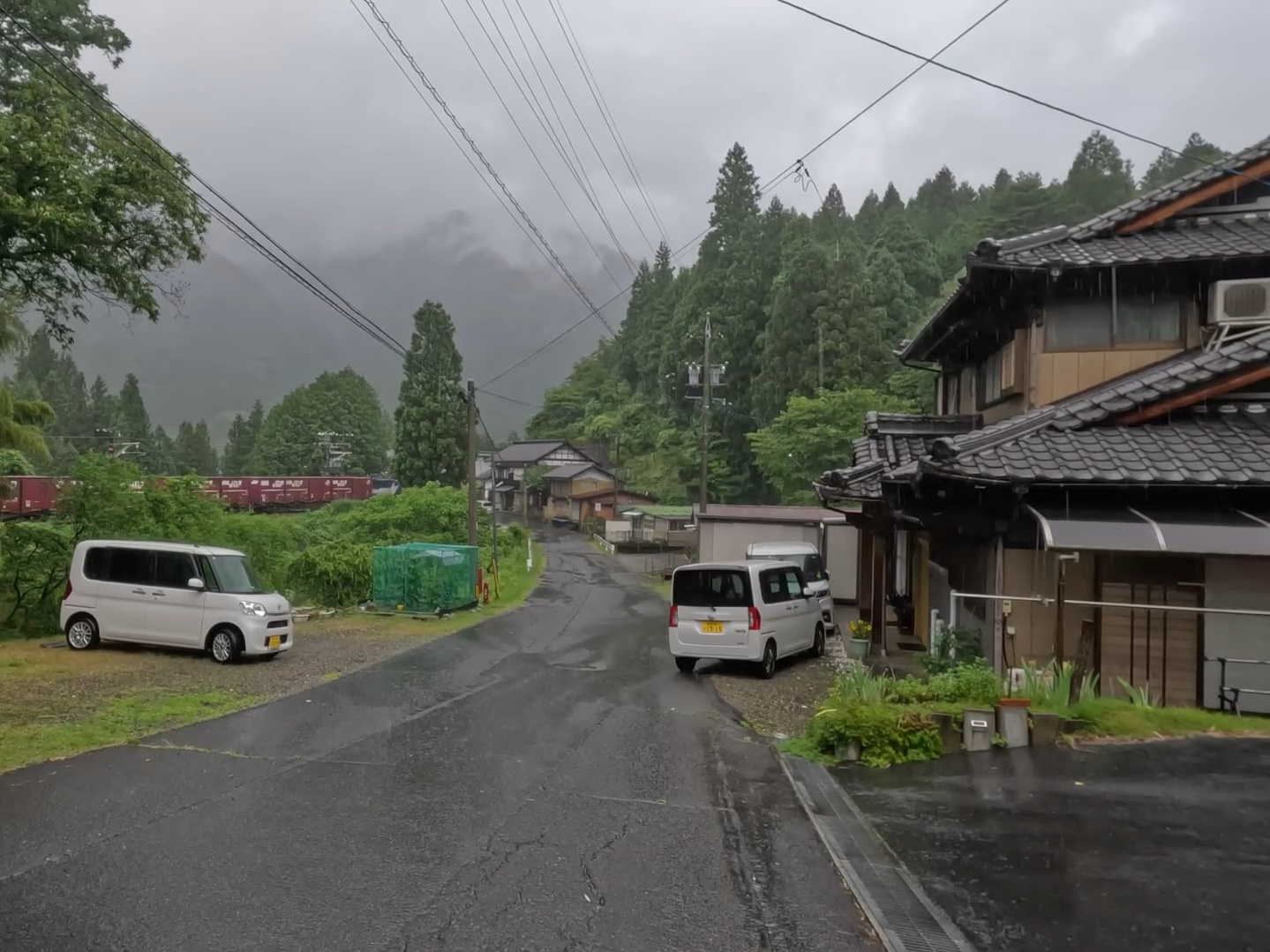 日本乡村雨天解压步行,听着雨声入眠白泽乡