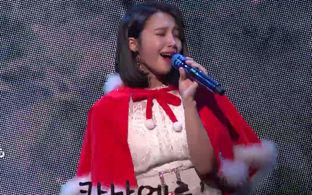 [图]【Apink】181128 郑恩地《雪之花》cosplay白雪王子 深情演唱 1st Live in Japan