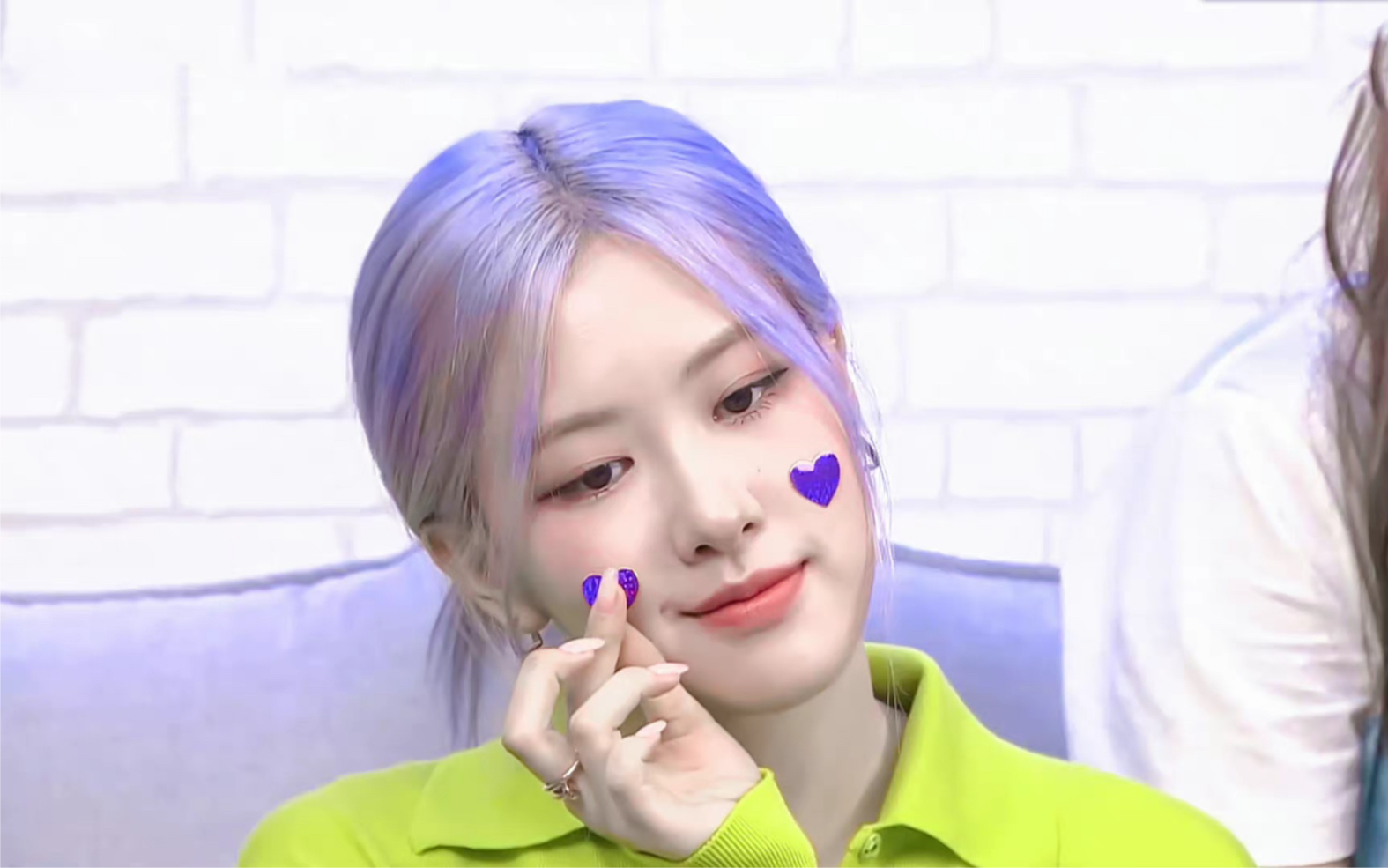 【ros07朴彩英】朴肉肉的高萌瞬间,这是吃了多少可爱多才能可爱成