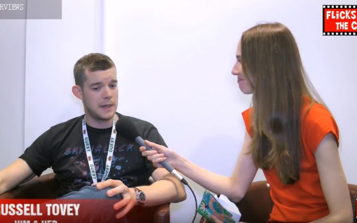 [图]【小狼】小狼的专访Russell Tovey Interview on Being Human, Him And Her