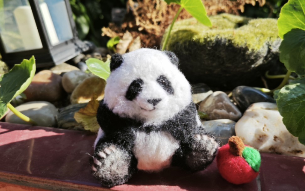 羊毛毡制作大熊猫花花!果赖!