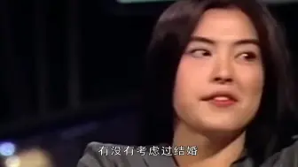 Télécharger la video: 王祖贤往事：与齐秦虐恋15年，被嘲老又丑，其实富婆的快乐你不懂