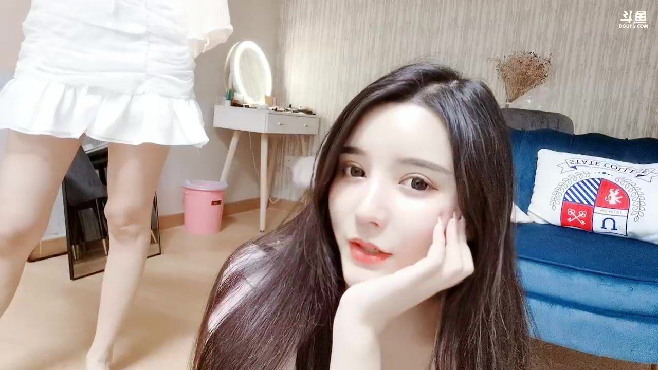 斗鱼sun佐伊20201014230010142304加油把都会变好的5