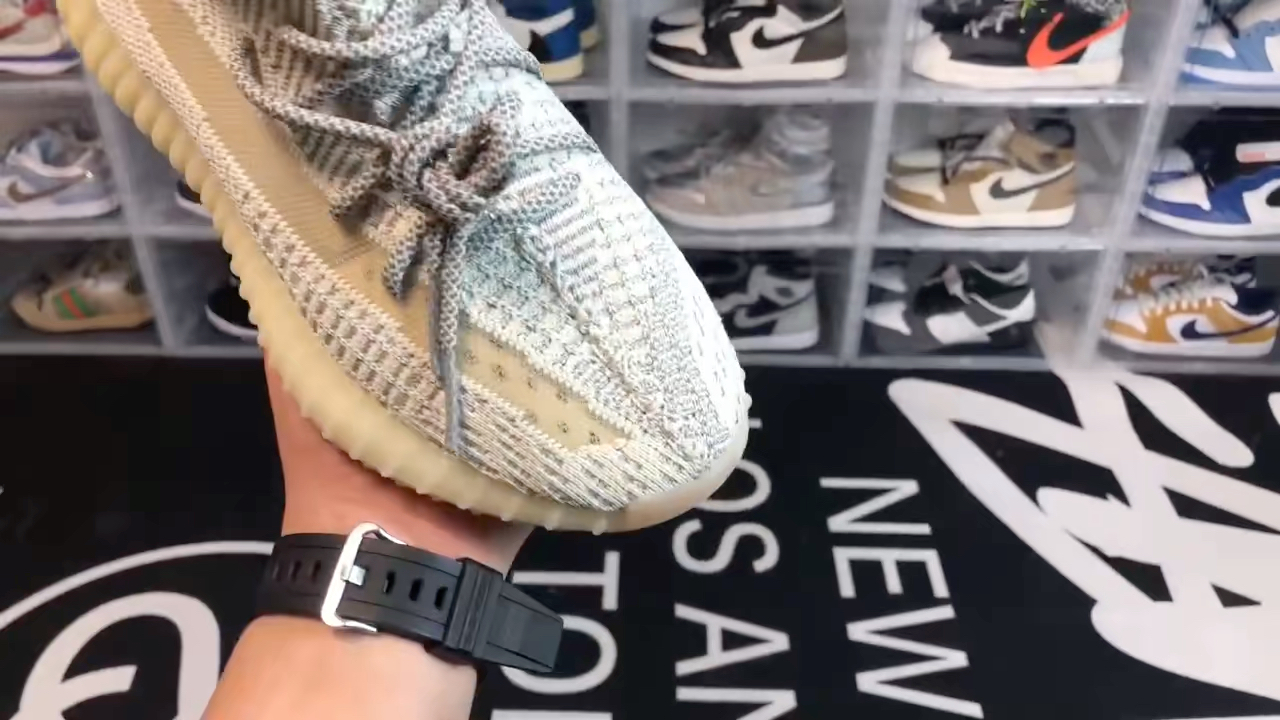 超级性价比 yeezy须白满天星货号:fv3254尺码:36-47