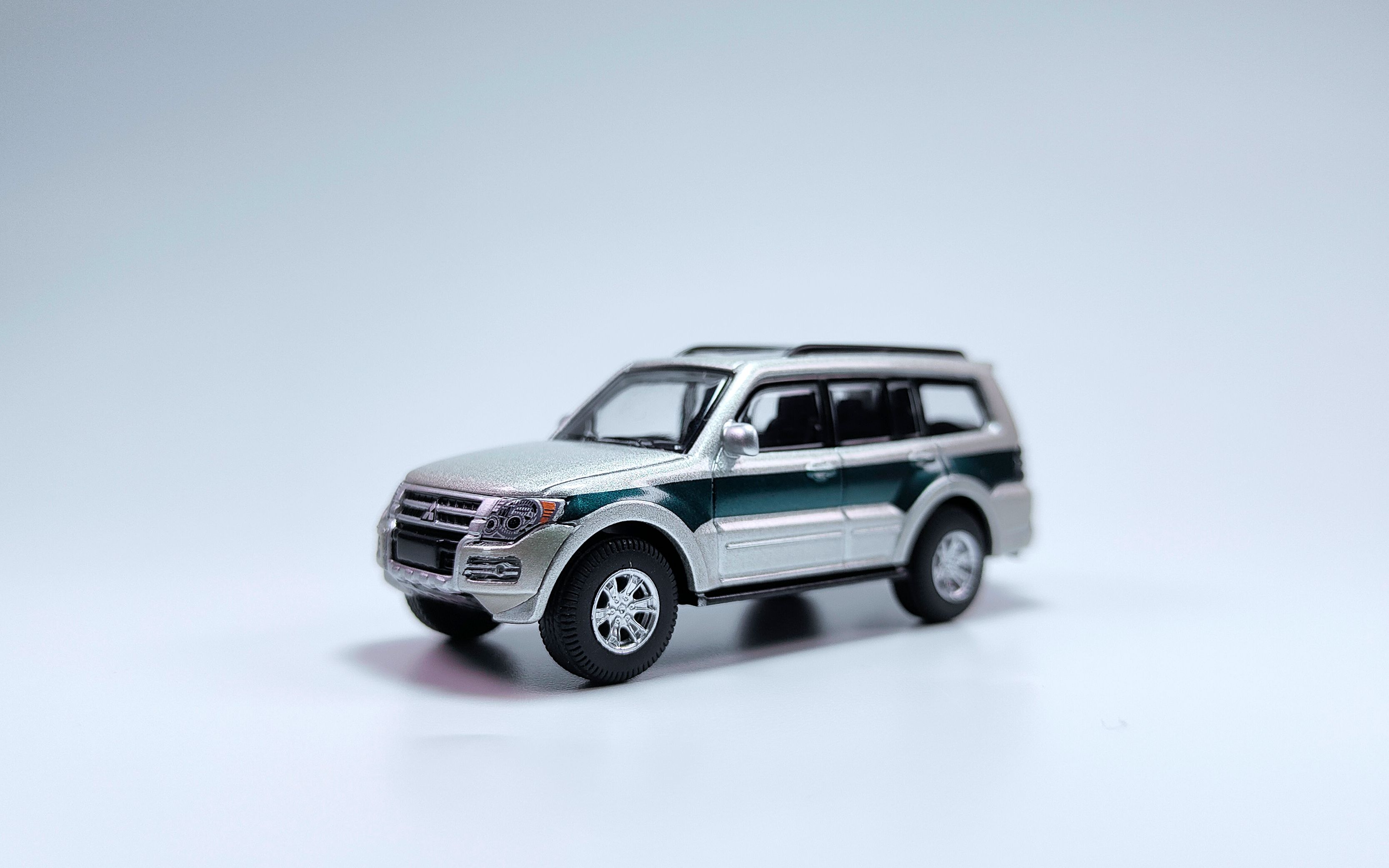 一分钟玩具开盒-拓意四代帕杰罗/山猫mitsubishi pajero gen.