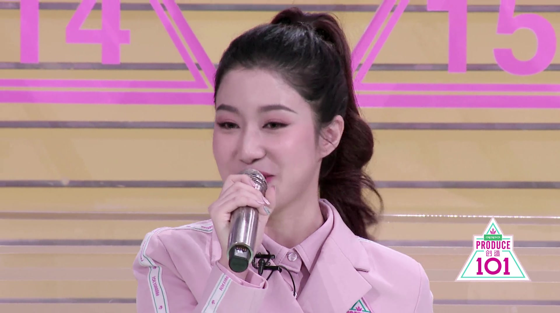 创造101花絮吴映香感慨留下很幸运自曝不高冷其实很搞怪