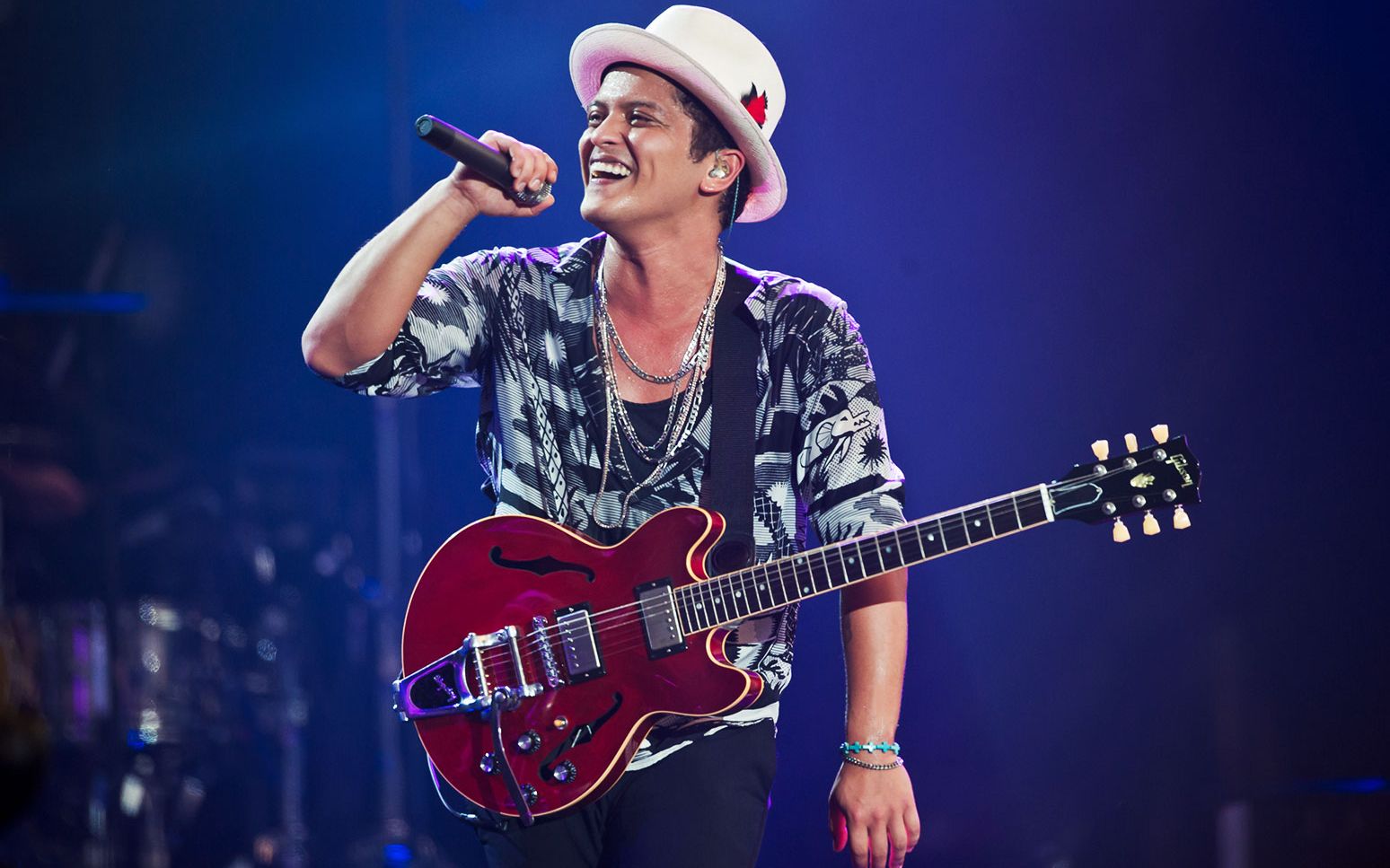 【bruno mars99现场】火星bbc现场首秀 16:30起论如何用说相声的