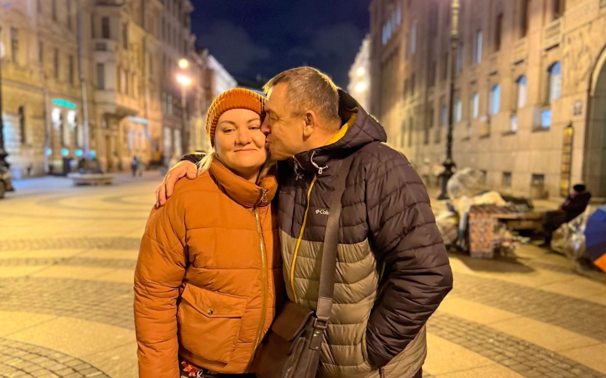 娜塔莎一家俄罗斯之旅,逼着老丈人跟丈母娘亲热,哪有这样的女婿?