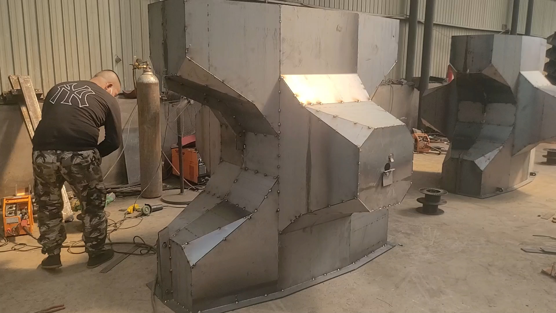 扭王防浪石模具 丽辰直立式扭王字块模具