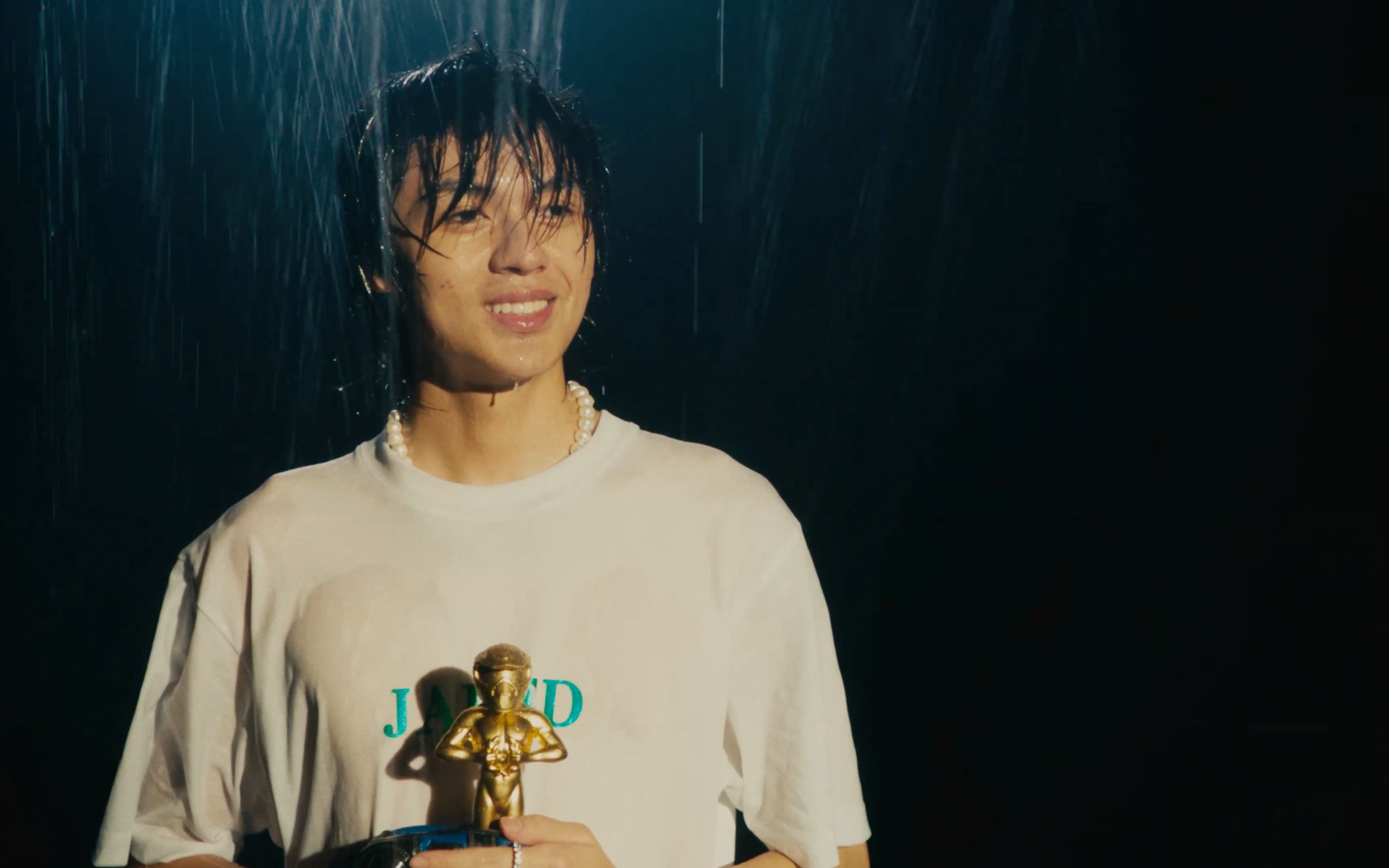 【warren hue】boy of a year