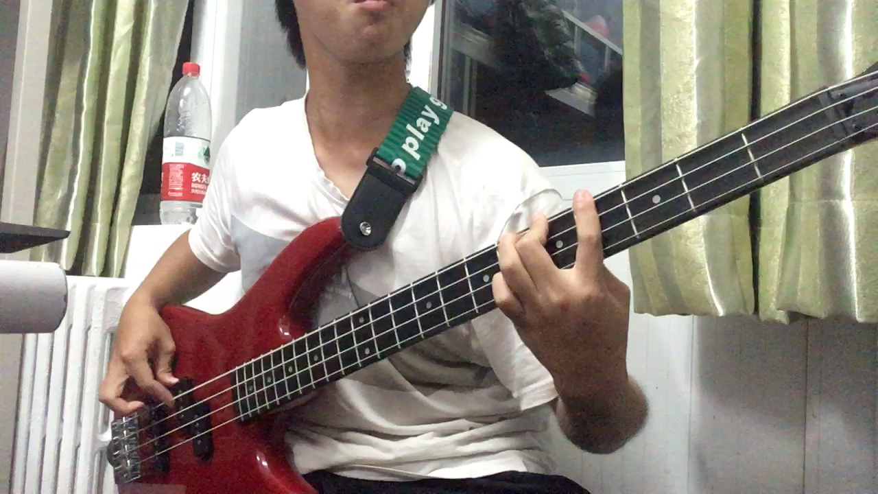 [图]【Chinese Football】地球上最后一个emo男孩 bass cover