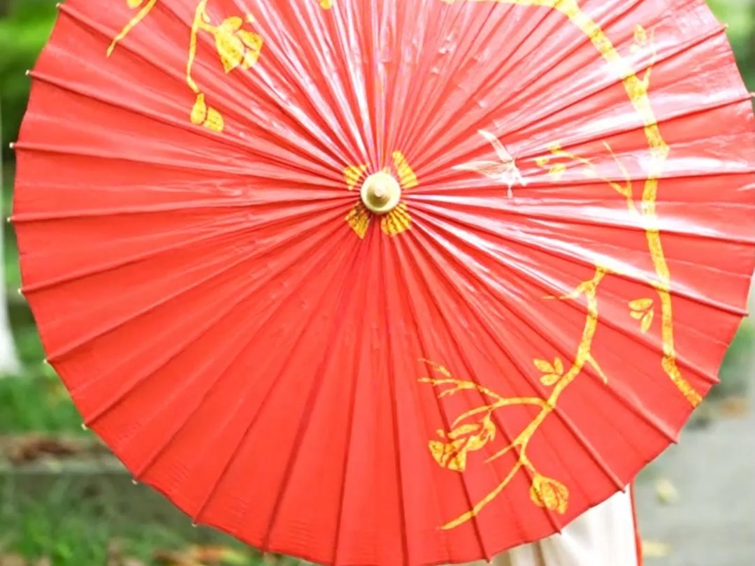 顾客找我定制花城红伞,送给好朋友当生日礼物