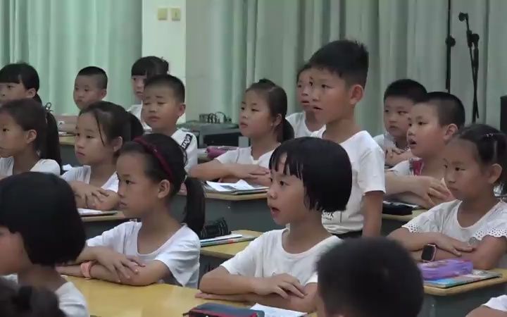 [图]【有完整版】人教版小学数学二年级上册《100以内的加法（二）解决问题（连续两问）》优质课公开课教学视频，福建省