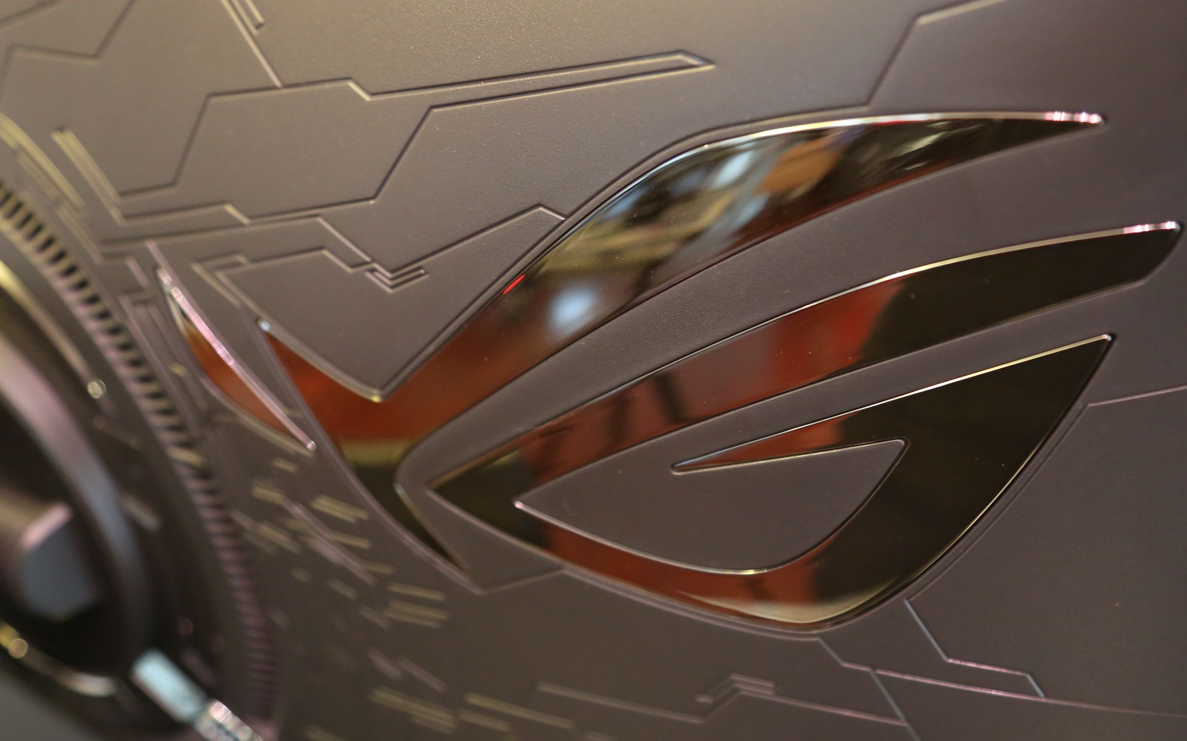 败家之眼xg27uq我的理想显示器上