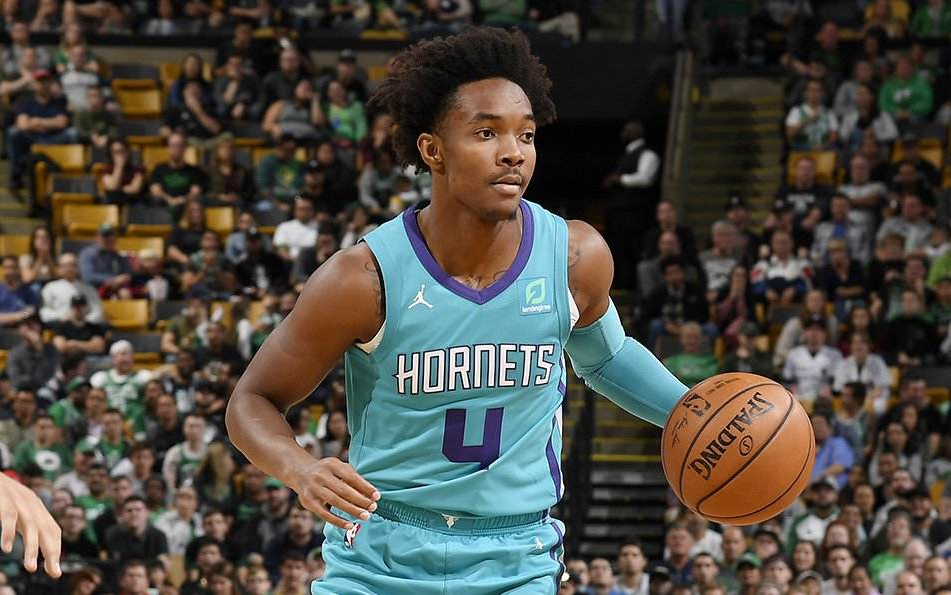 2kol2赛季三分命中总数第三的男人黄蜂队的格雷厄姆