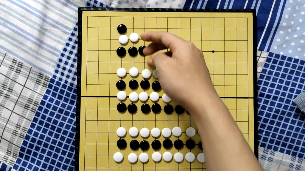 《决胜21天》尼姆博弈,尼姆游戏.