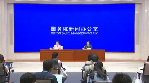 国家统计局：上半年国内生产总值562642亿元，同比增长2.